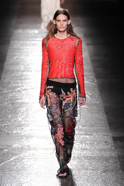 Emilio Pucci gösteri