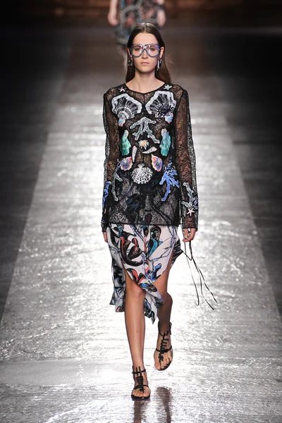 Emilio Pucci gösteri