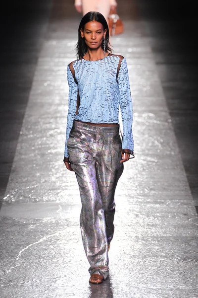 Emilio Pucci gösteri