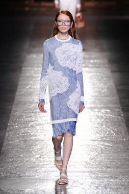 Emilio Pucci gösteri