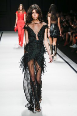 Elisabetta Franchi defile