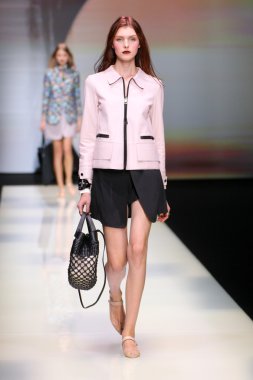 Emporio Armani gösteri