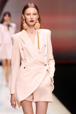 Emporio Armani gösteri