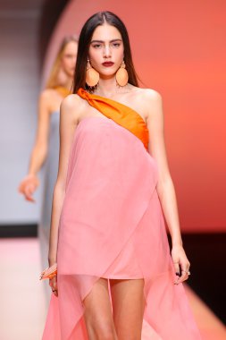 Emporio Armani gösteri