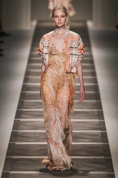 ETRO modeshow — Stockfoto