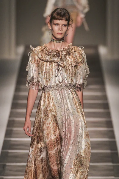 ETRO modeshow — Stockfoto