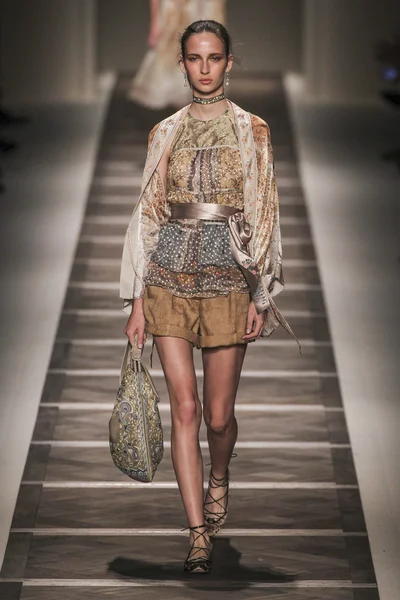 Etro defile