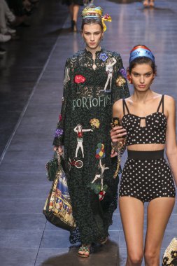 Dolce ve Gabbana gösterisi