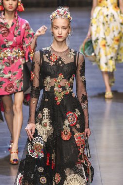 Dolce ve Gabbana gösterisi