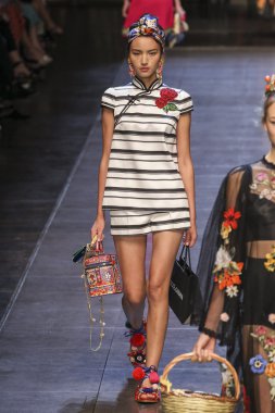 Dolce ve Gabbana gösterisi