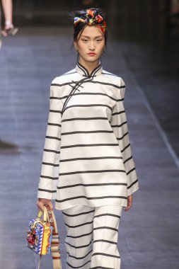 Dolce ve Gabbana gösterisi