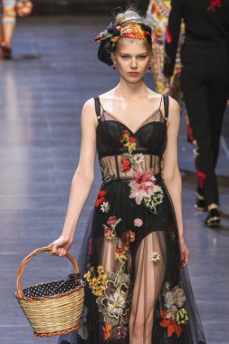 Dolce ve Gabbana gösterisi
