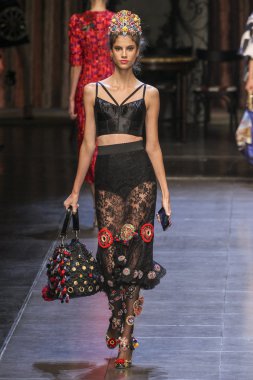 Dolce ve Gabbana gösterisi