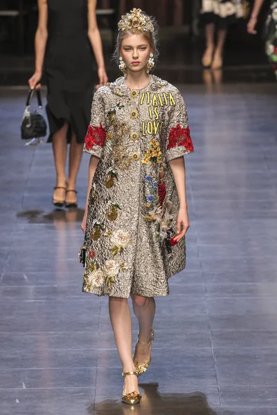 Dolce ve Gabbana gösterisi