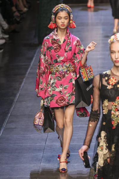 Dolce ve Gabbana gösterisi