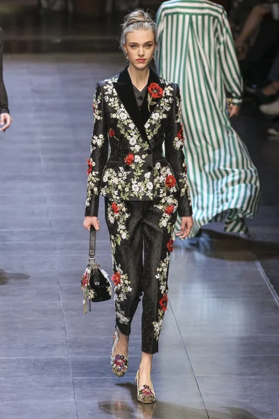 Dolce ve Gabbana gösterisi