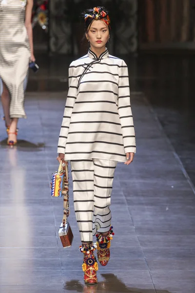 Dolce ve Gabbana gösterisi