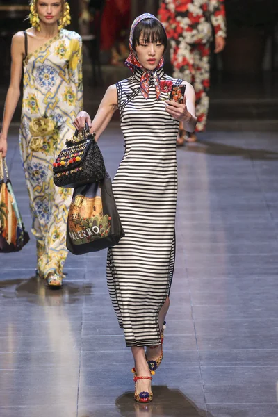 Dolce ve Gabbana gösterisi