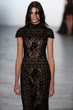 Tadashi Shoji 2016 Sonbaharı