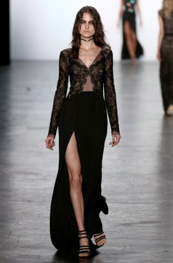 Tadashi Shoji 2016 Sonbaharı