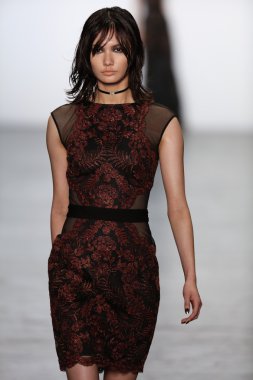 Tadashi Shoji 2016 Sonbaharı