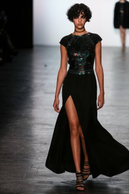 Tadashi Shoji 2016 Sonbaharı