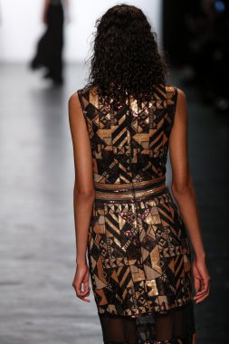 Tadashi Shoji 2016 Sonbaharı