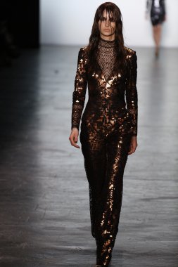 Tadashi Shoji 2016 Sonbaharı