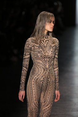 Tadashi Shoji 2016 Sonbaharı
