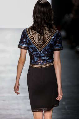 Tadashi Shoji 2016 Sonbaharı