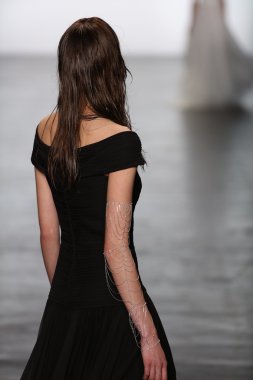 Tadashi Shoji 2016 Sonbaharı