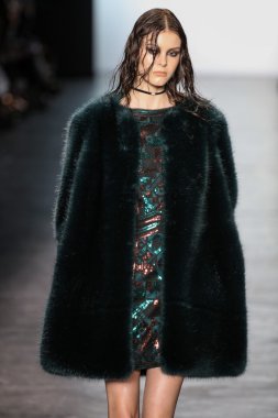 Tadashi Shoji 2016 Sonbaharı