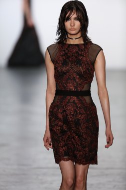 Tadashi Shoji 2016 Sonbaharı