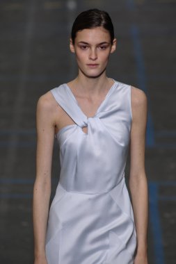 John Galliano gösteri