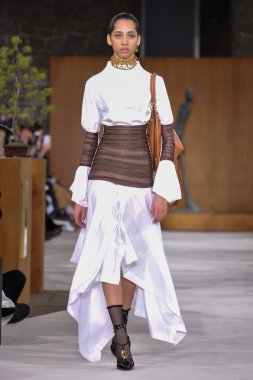 Loewe fashion show