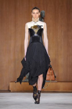 Loewe fashion show