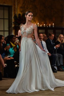 Galia Lahav Gelin Pist Gösterisi