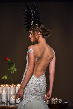 Galia Lahav Gelin Pist Gösterisi