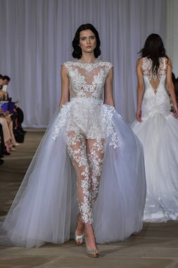 Ines Di Santo pist gösteri