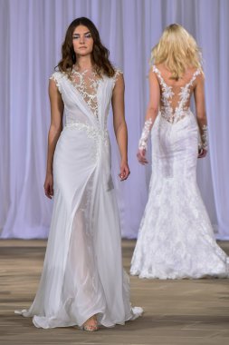 Ines Di Santo pist gösteri