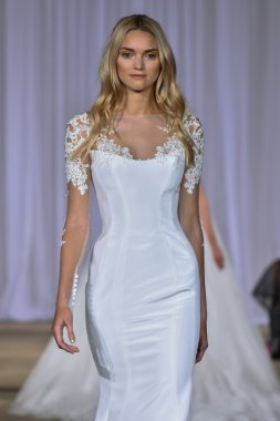 Ines Di Santo pist gösteri