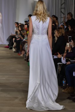 Ines Di Santo pist gösteri