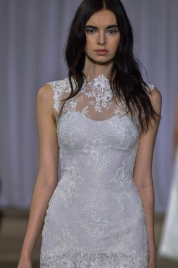 Ines Di Santo pist gösteri