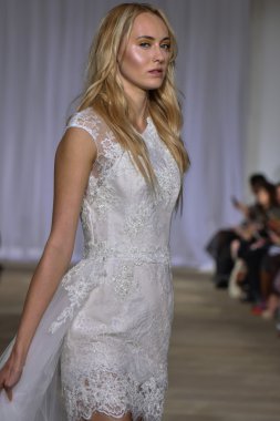 Ines Di Santo pist gösteri