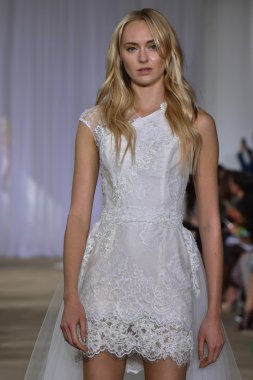 Ines Di Santo pist gösteri