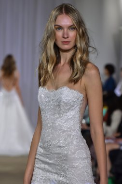 Ines Di Santo pist gösteri