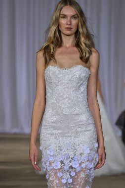 Ines Di Santo pist gösteri