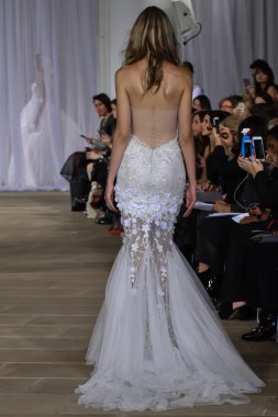 Ines Di Santo pist gösteri