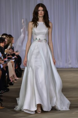 Ines Di Santo pist gösteri