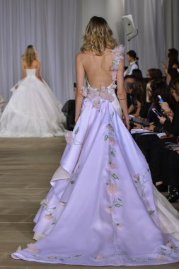 Ines Di Santo pist gösteri